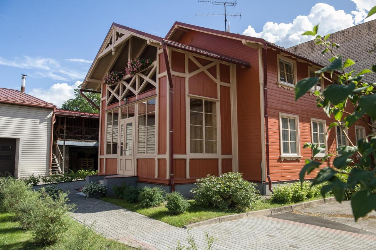 Center Orange House Poilsio namai Cesis